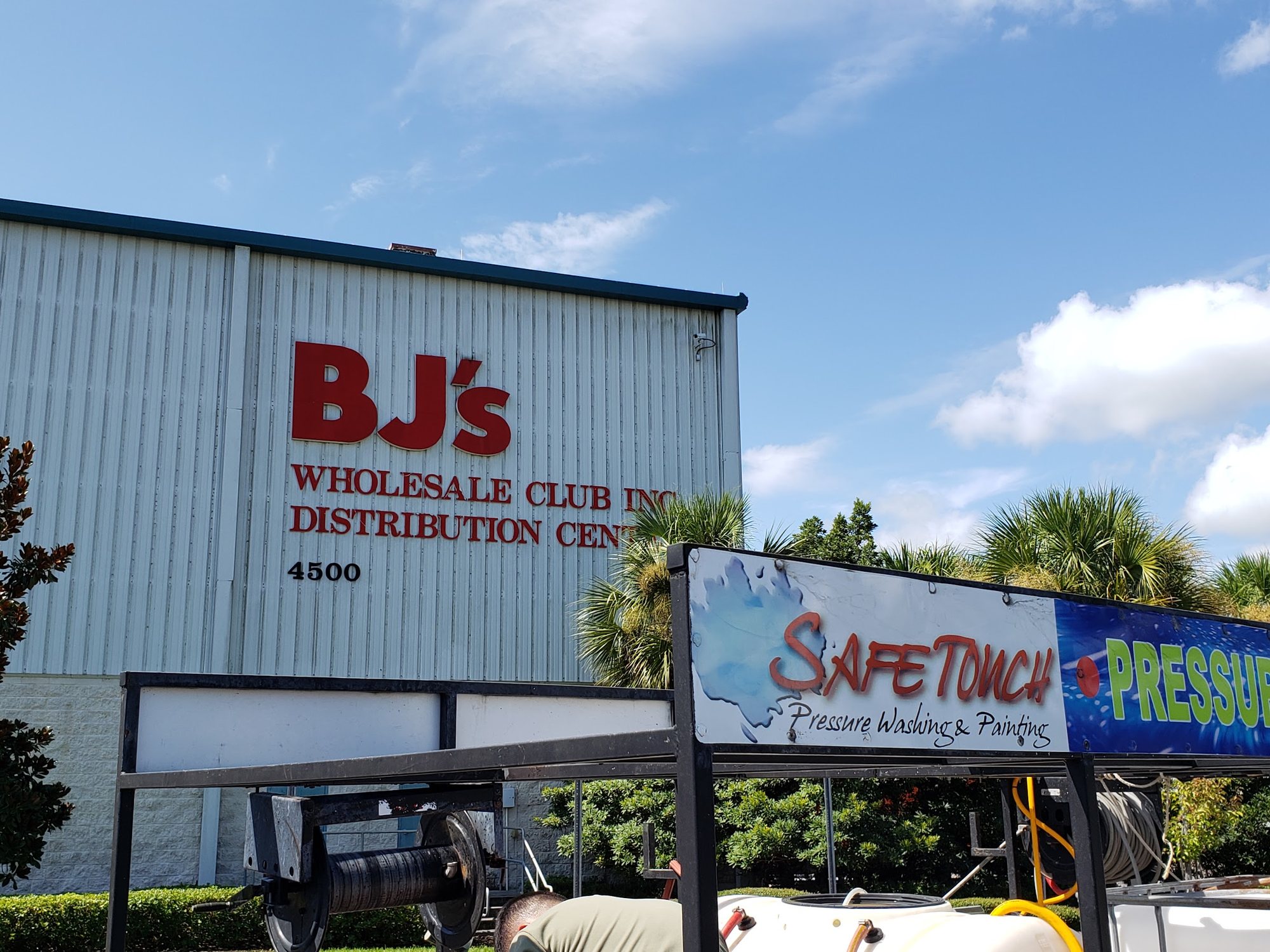 Safe Touch pressure washing rig and commercial building work